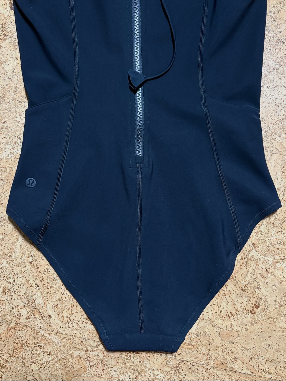 Lululemon Zip-Back Paddle Suit In black Sz 6 - Picture 7 of 15